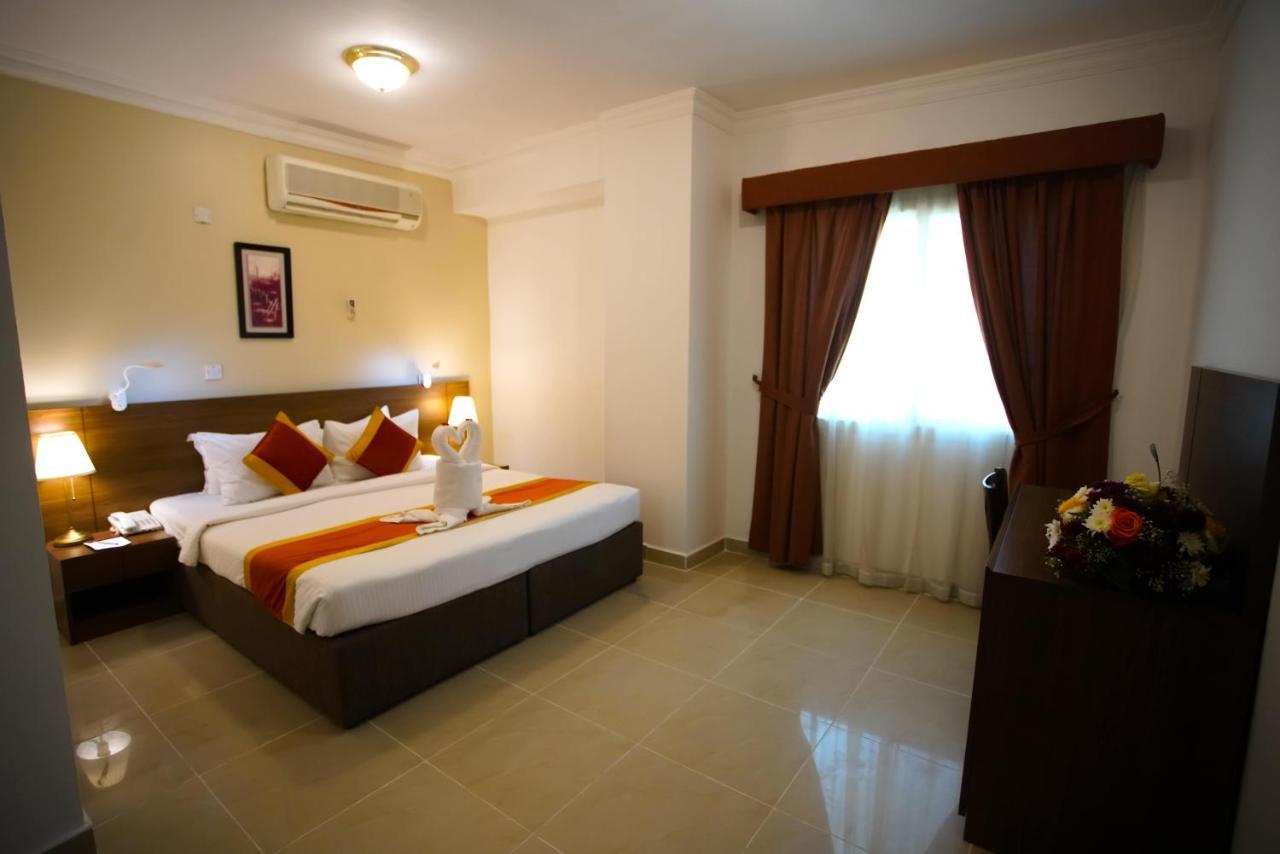 La Villa Inn Hotel Apartments Doha Buitenkant foto