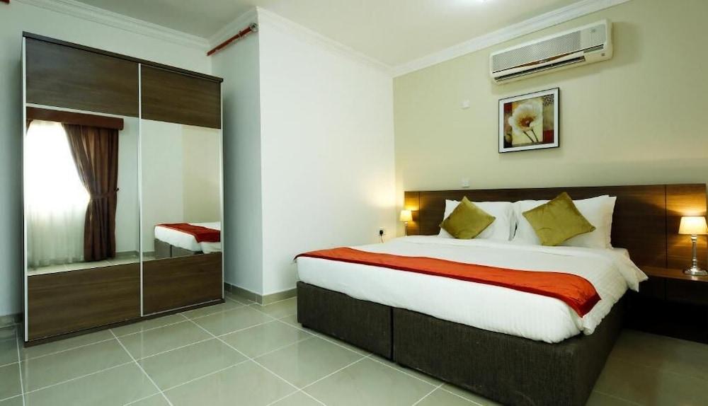 La Villa Inn Hotel Apartments Doha Buitenkant foto