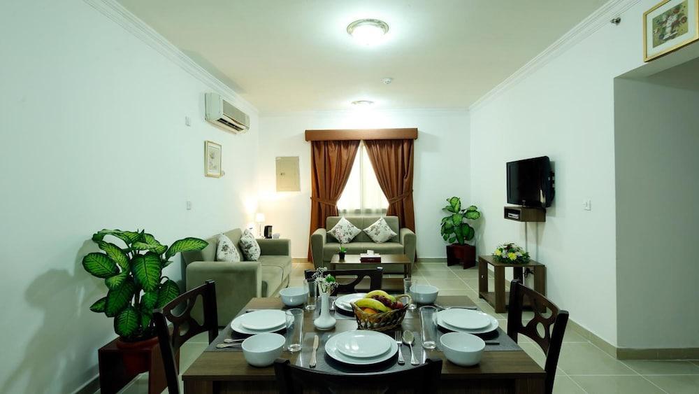 La Villa Inn Hotel Apartments Doha Buitenkant foto