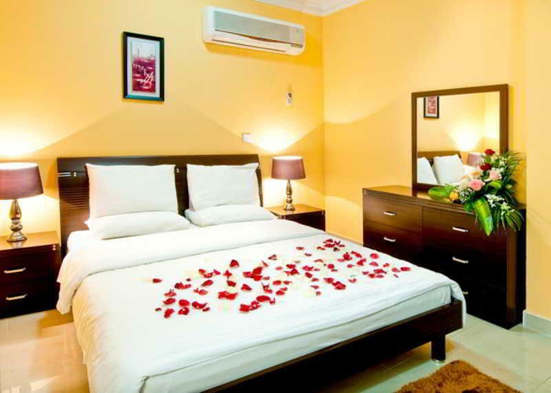 La Villa Inn Hotel Apartments Doha Buitenkant foto
