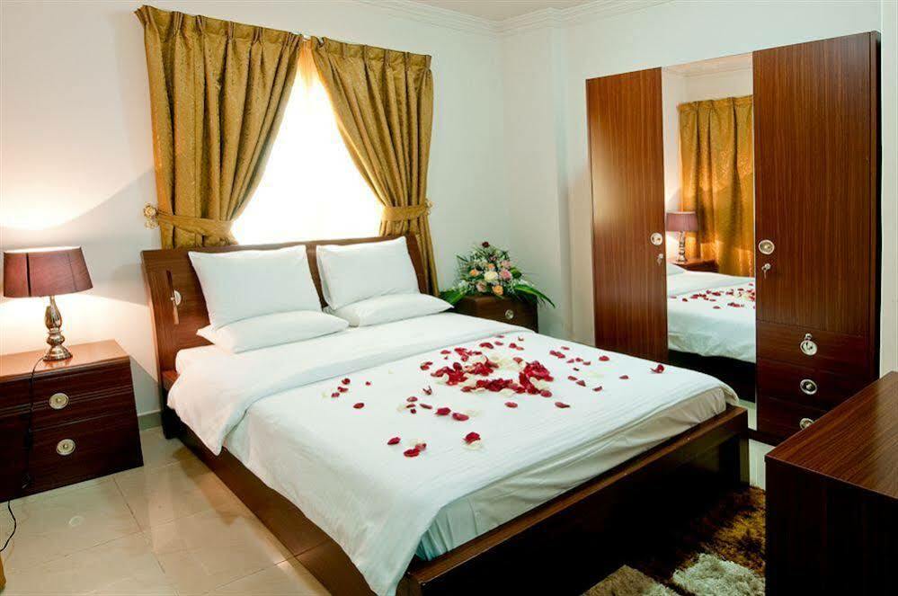 La Villa Inn Hotel Apartments Doha Buitenkant foto