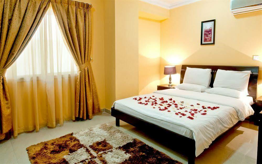 La Villa Inn Hotel Apartments Doha Buitenkant foto